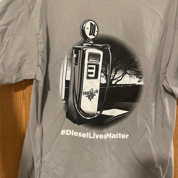 Men’s Gildan Diesel Life Shirt Size Large - Picture 3 of 3